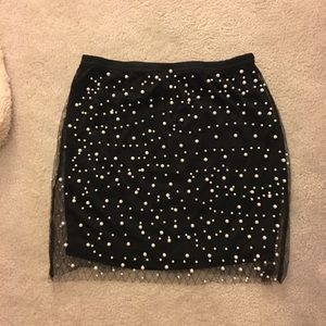 NWT black pearl overlay skirt